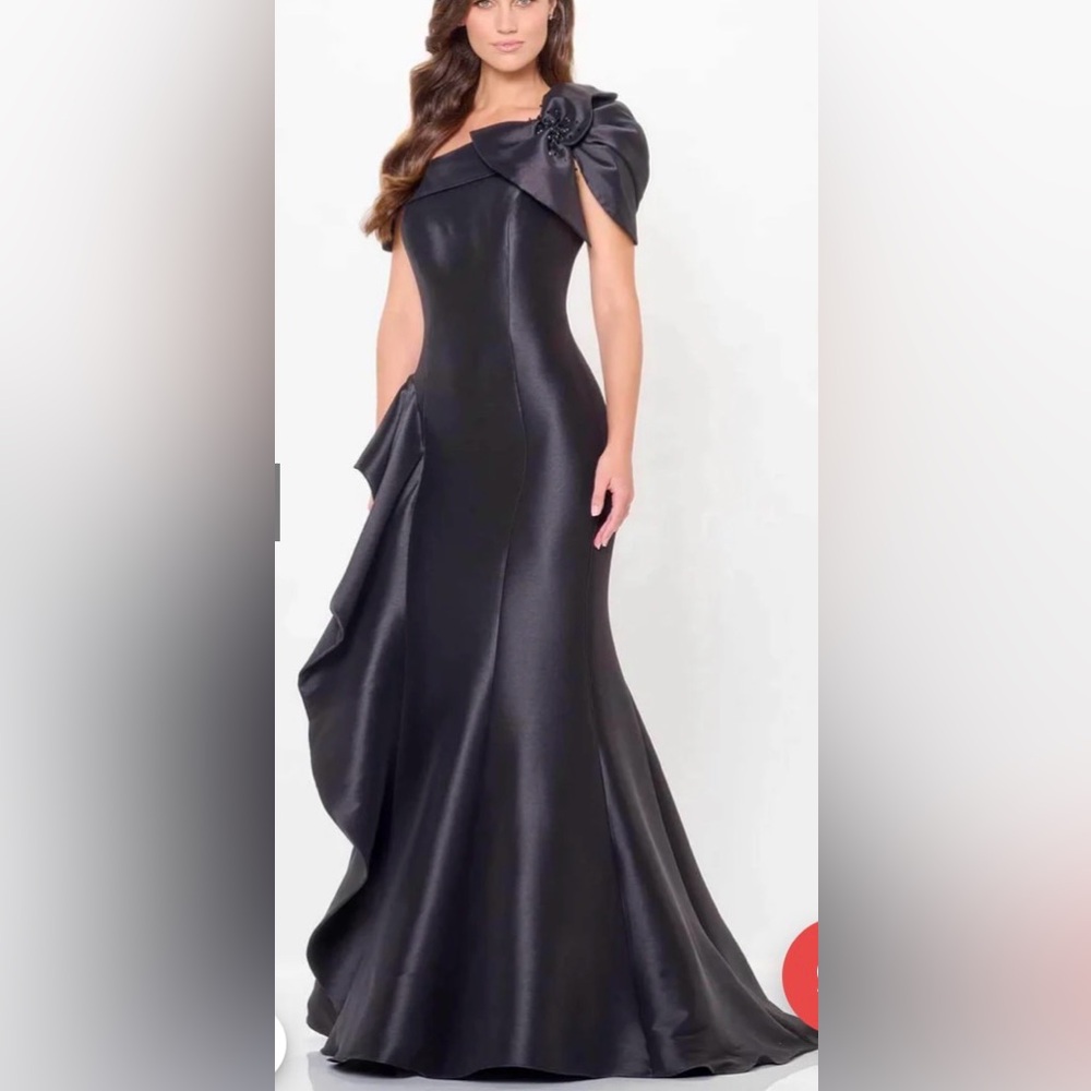 Black Cameron Blake CB3243 - Bow Draped Evening Dress size 10